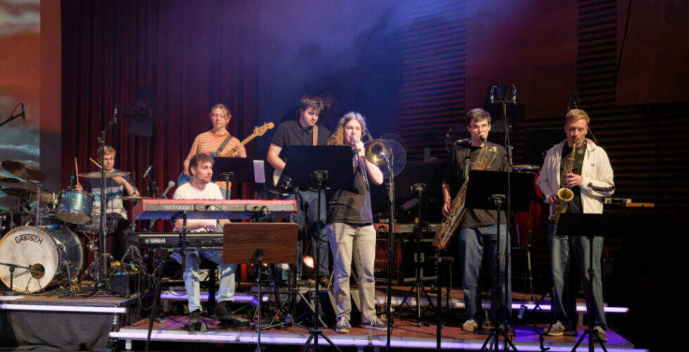 Die BigBand mit Musikern aus allen Bands der HMT Fotograf: Mirco Dalchow